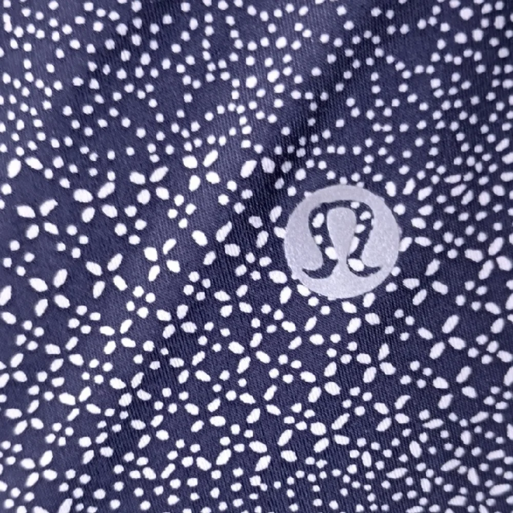 Lululemon Athletica Navy Patterned‎ Tank Top